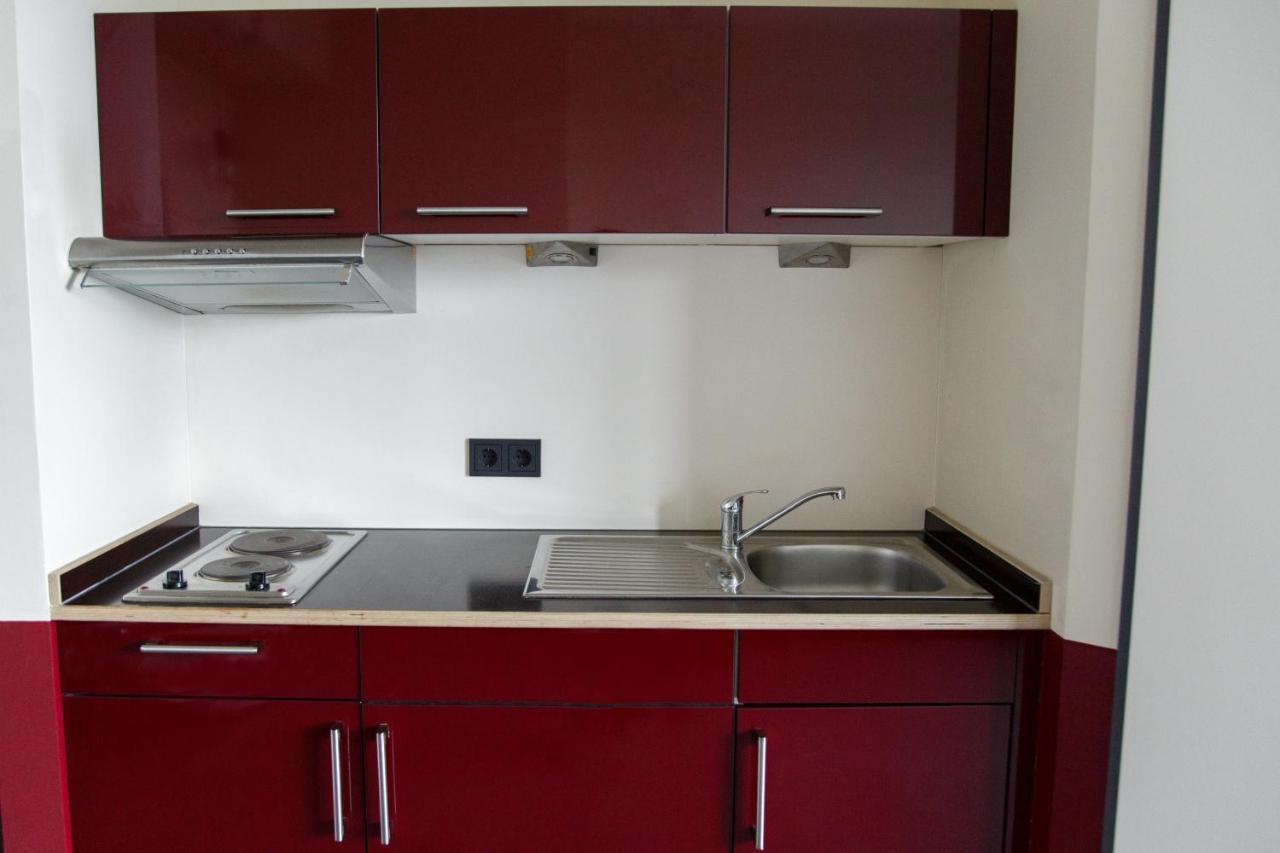 Base Apartments Гамбург Экстерьер фото